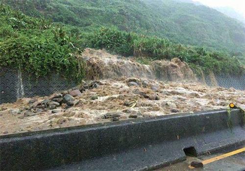 台湾暴雨成灾