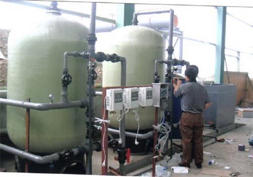 全自动软水器1