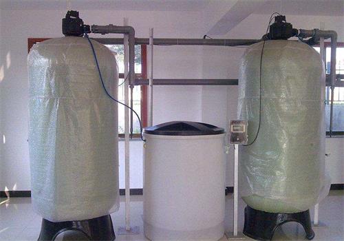 软水器