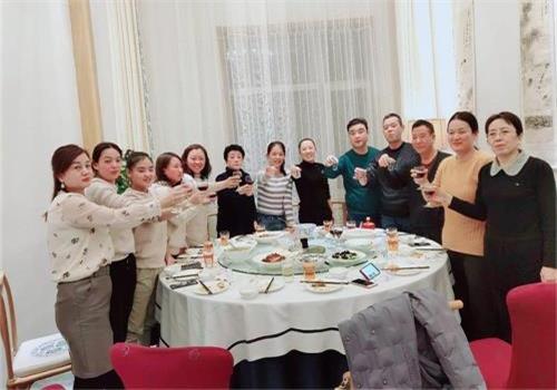 聚餐_看图王