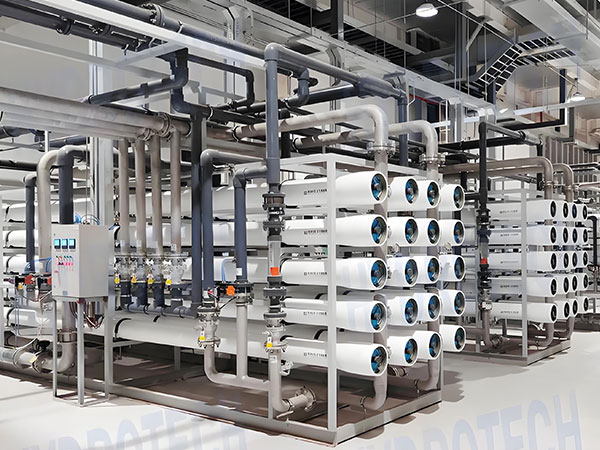 大型净水江南jiangnan(中国)多少钱一台？3大核心因素决定江南jiangnan(中国)定价与性价比